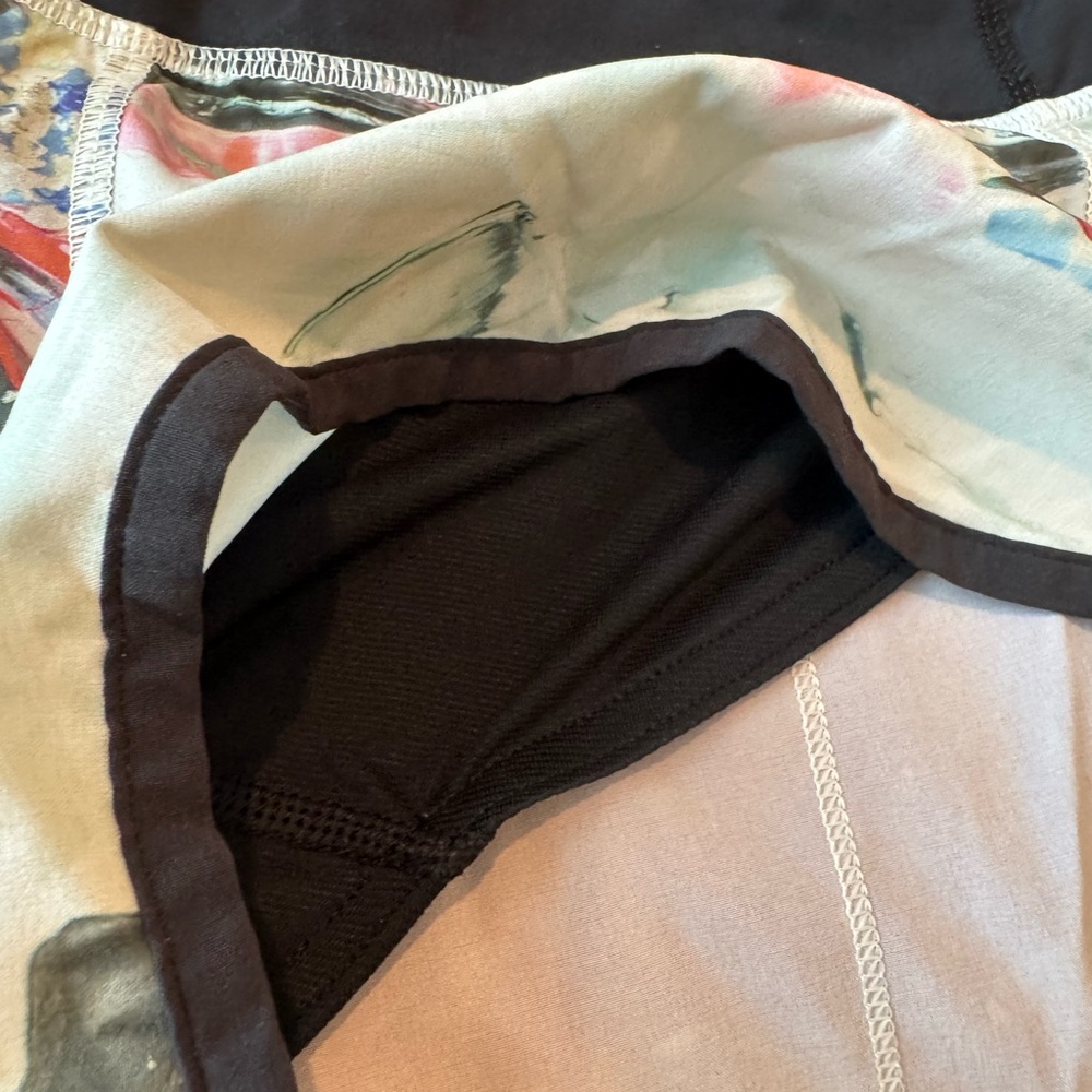 🍋 Lululemon 3” Speed Shorts - Picture 6 of 6